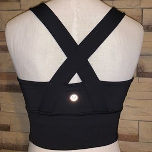 Lululemon size 6 top